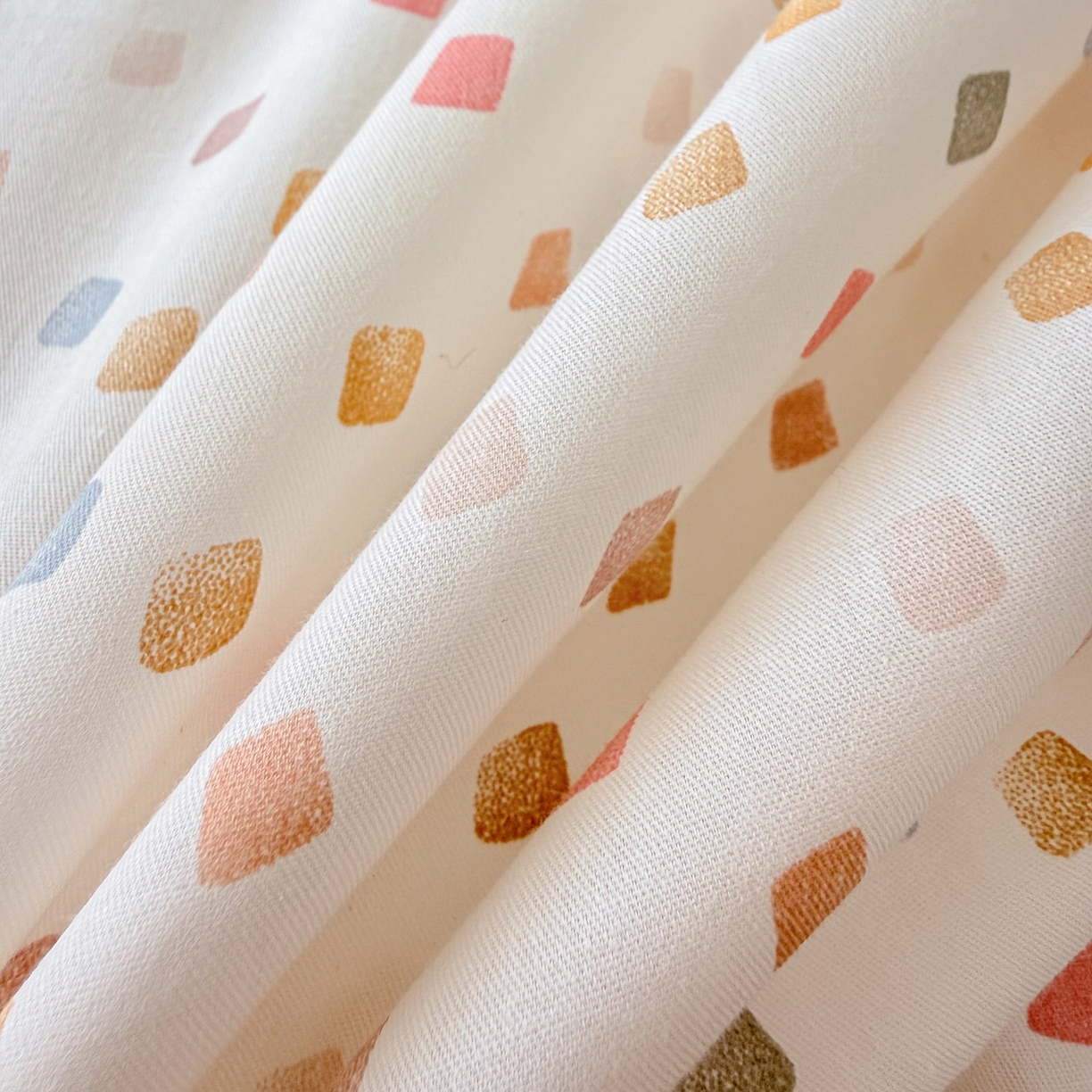 91家纺网 家纺一手货源 找家纺 眠屿家纺 2026新款40支全棉纯棉小清新法式花边款四件套 悠漾花影