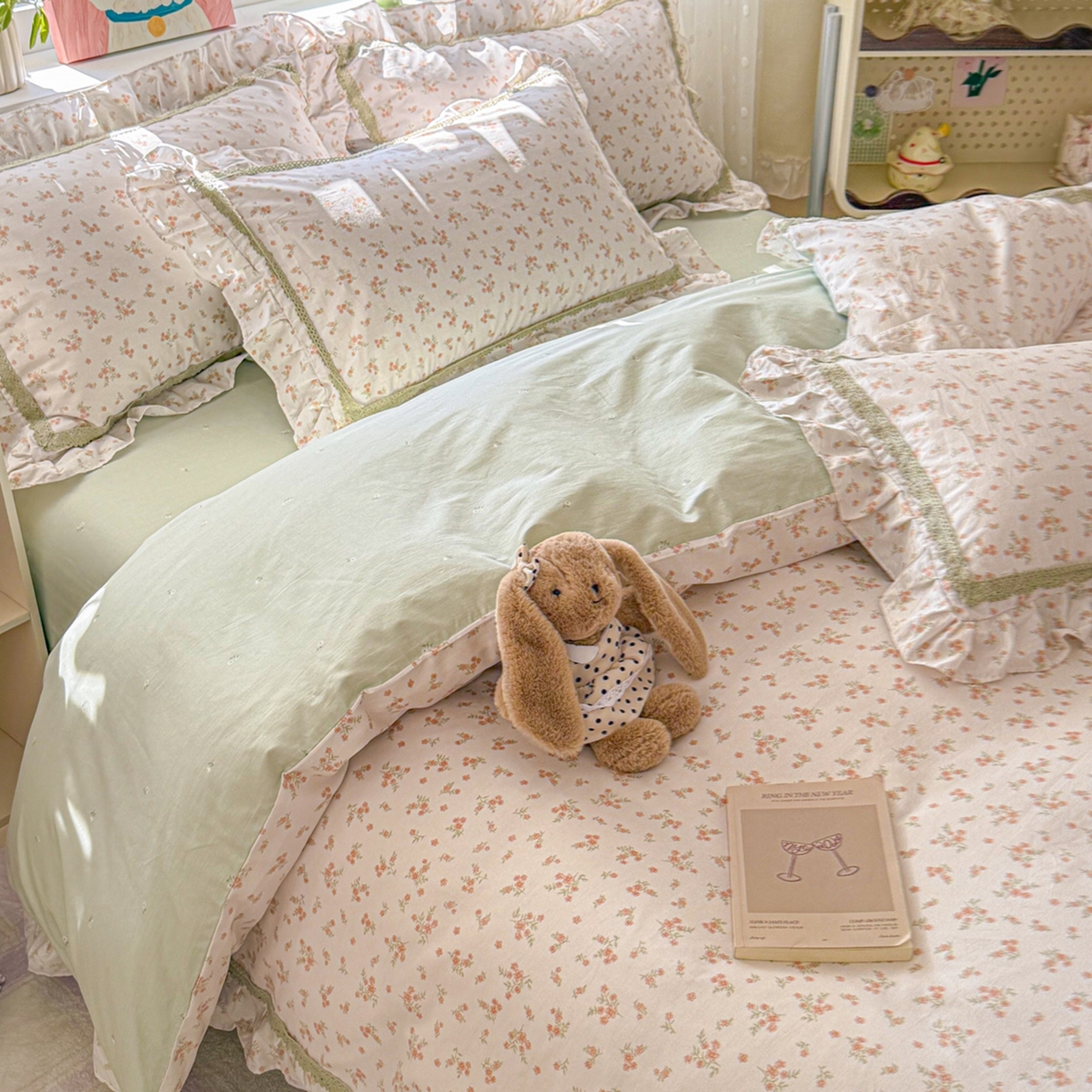 91家纺网 家纺一手货源 找家纺 眠屿家纺 2026新款40支全棉纯棉小清新法式花边款四件套 柔色花笺