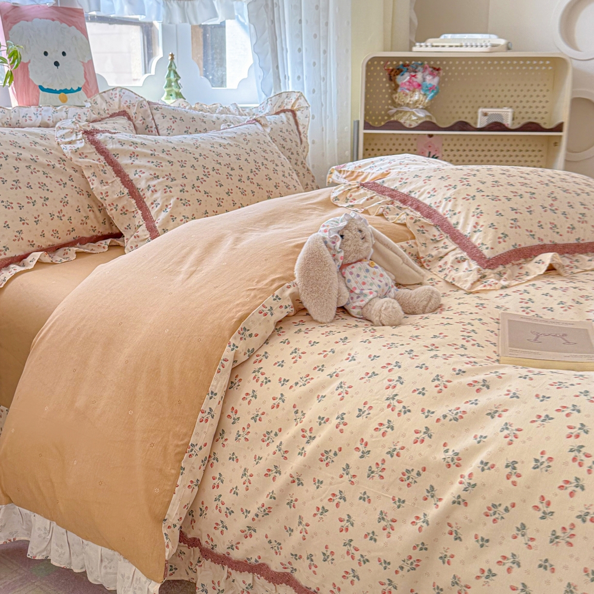 91家纺网 家纺一手货源 找家纺 眠屿家纺 2026新款40支全棉纯棉小清新法式花边款四件套 花资溢彩