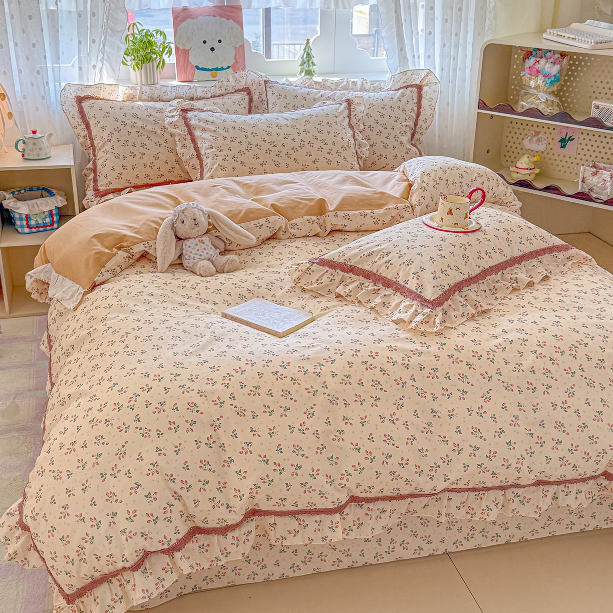 91家纺网 家纺一手货源 找家纺 眠屿家纺 2026新款40支全棉纯棉小清新法式花边款四件套 花资溢彩