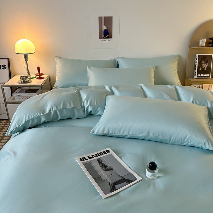 91家纺网 家纺一手货源 找家纺 缦绣阁家纺  2026新款夏季轻奢水洗冰丝四件套真丝简约纯色被罩被套学生宿舍三件套-洛可可系列 洛可可-碧湖兰