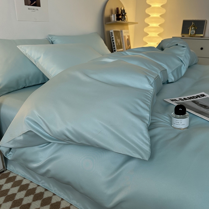 91家纺网 家纺一手货源 找家纺 缦绣阁家纺  2026新款夏季轻奢水洗冰丝四件套真丝简约纯色被罩被套学生宿舍三件套-洛可可系列 洛可可-碧湖兰