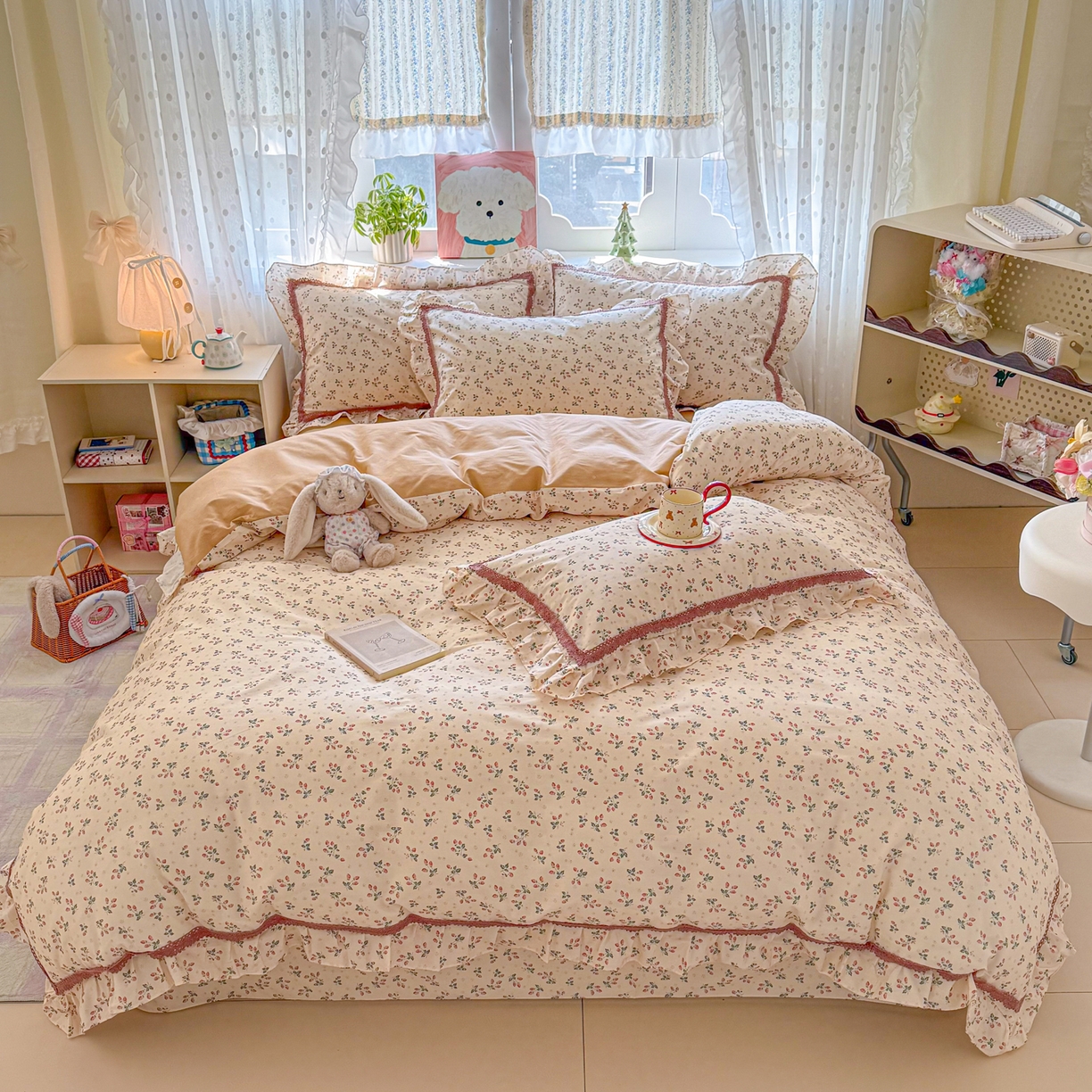 91家纺网 家纺一手货源 找家纺 眠屿家纺 2026新款40支全棉纯棉小清新法式花边款四件套 花资溢彩