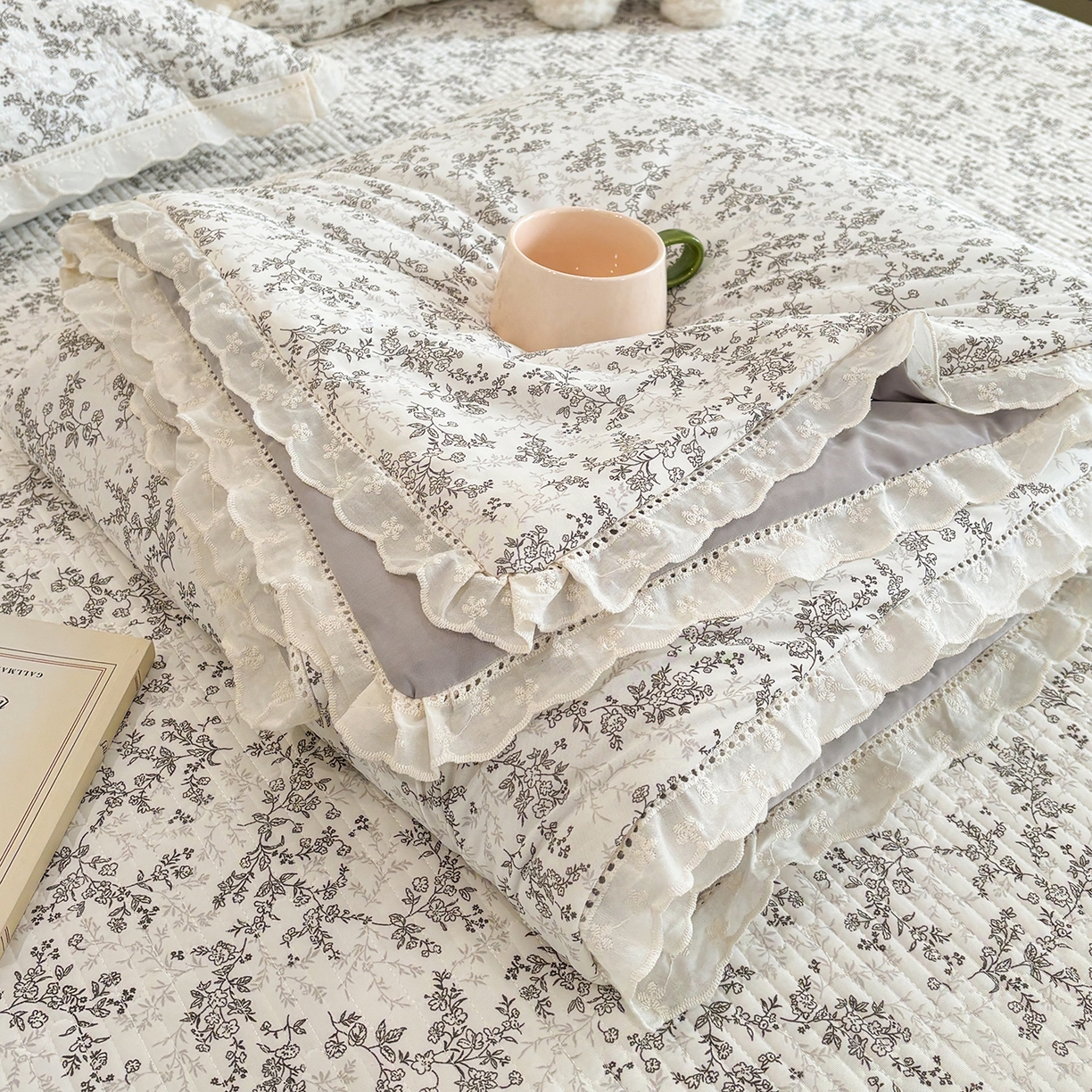 91家纺网 家纺一手货源 找家纺 （总）优悦生活馆 2026新款花边款锦氨凉感丝夏被