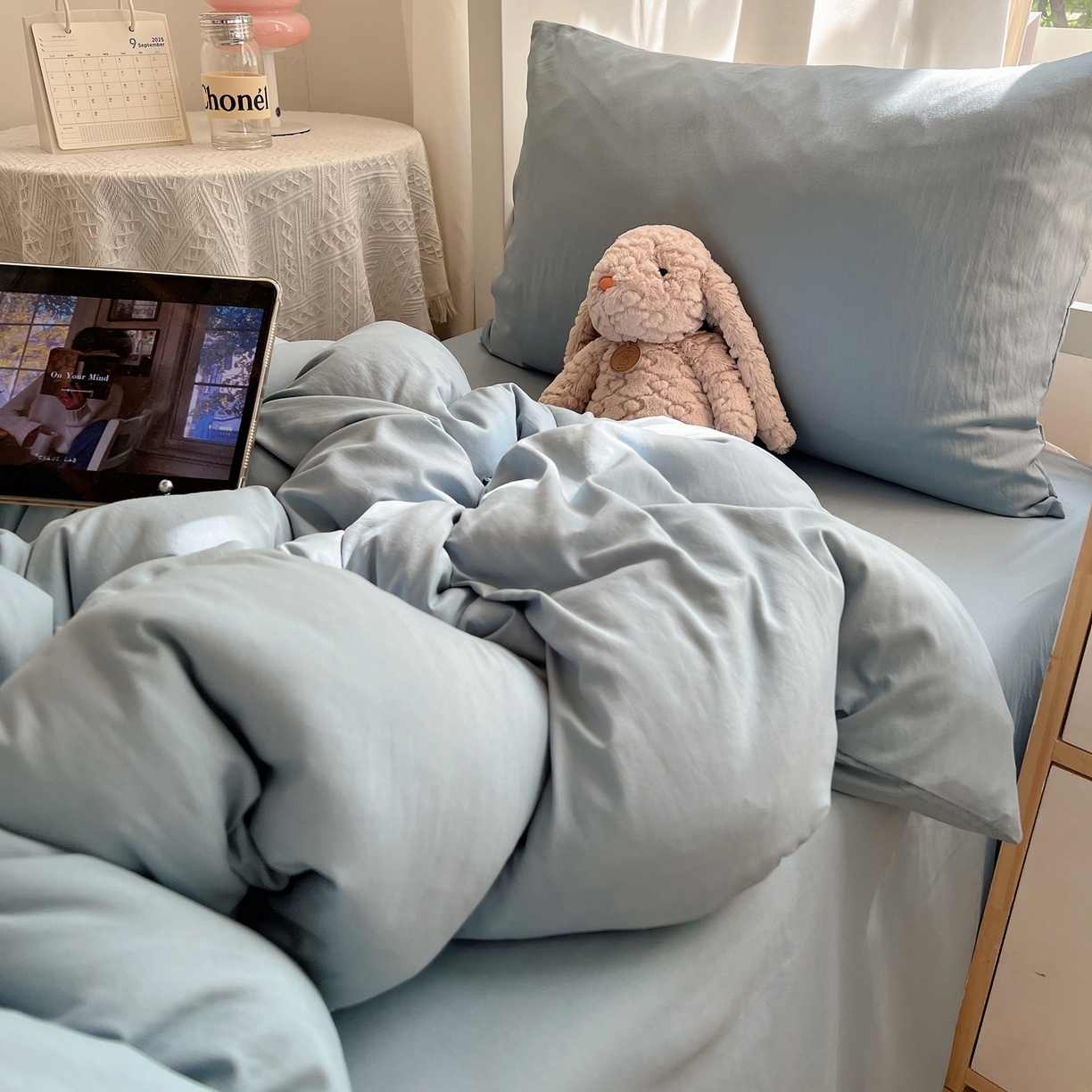 91家纺网 家纺一手货源 找家纺 缦绣阁家纺 2026新款亲肤水洗棉纯色四件套床单被罩被套单件学生宿舍上下铺单人三件套 纯色墨兰