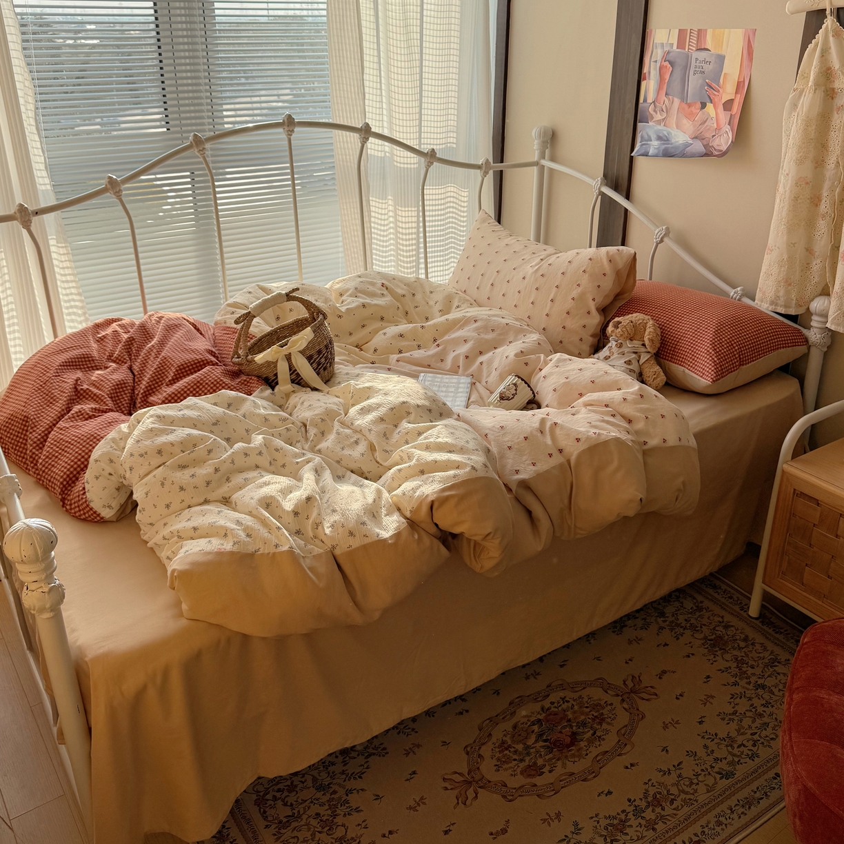 91家纺网 家纺一手货源 找家纺 （总）轻奢坊 2026春夏新款皱皱纱双层纱拼接复古四件套-集梦