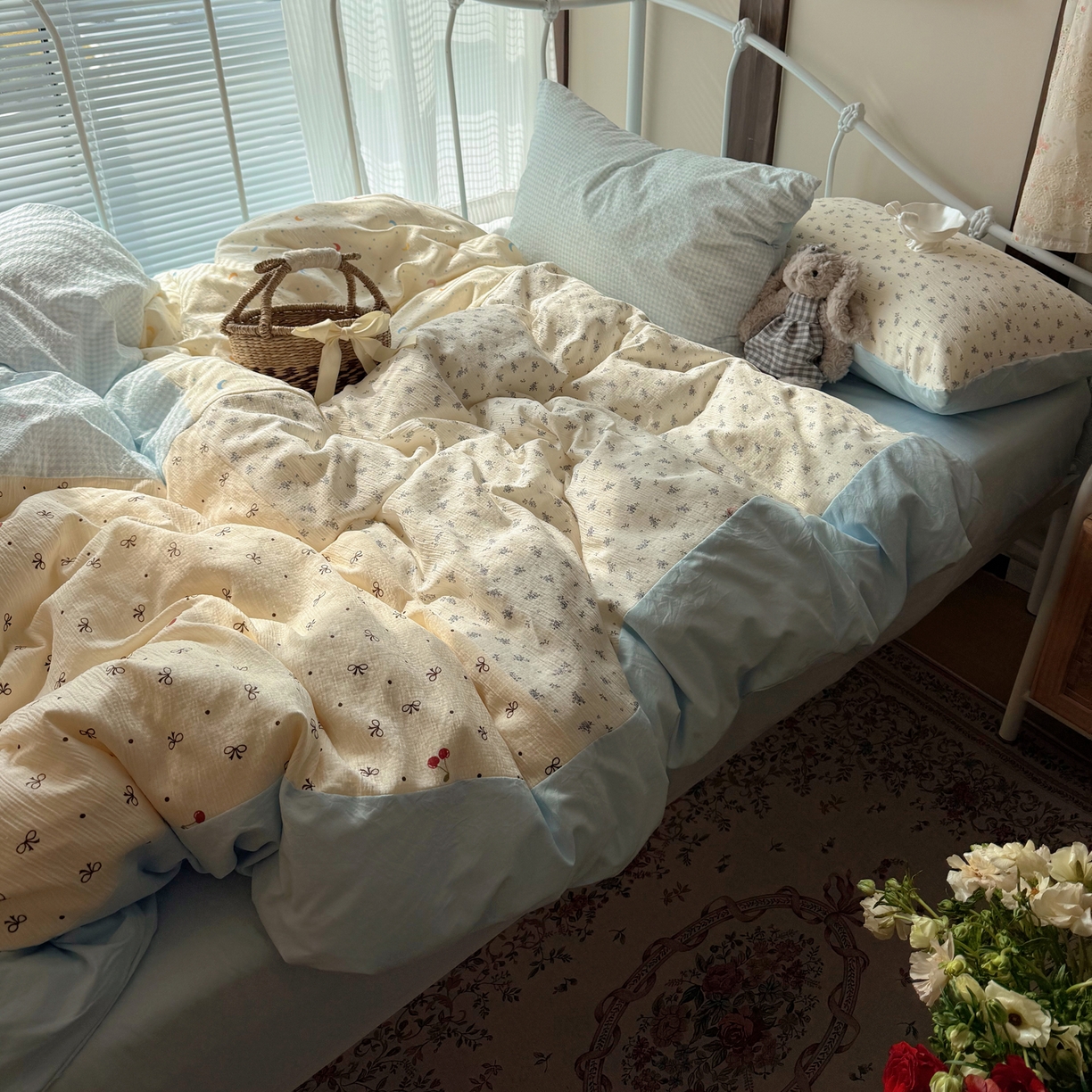 91家纺网 家纺一手货源 找家纺 轻奢坊 2026春夏新款皱皱纱双层纱拼接复古四件套-集梦 集梦奶蓝