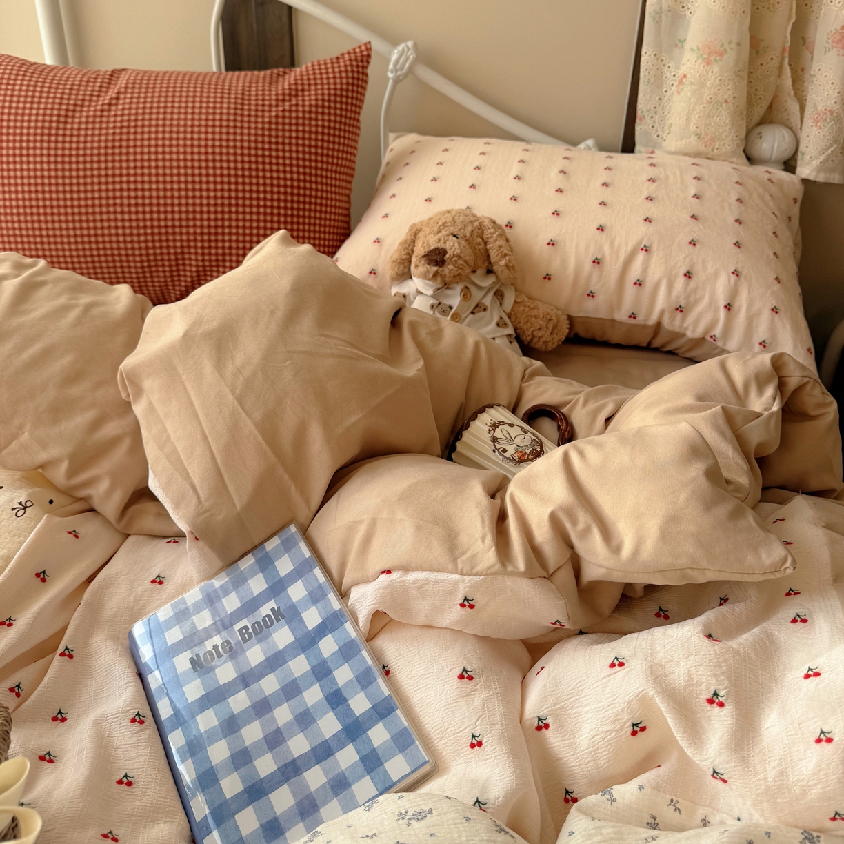 91家纺网 家纺一手货源 找家纺 轻奢坊 2026春夏新款皱皱纱双层纱拼接复古四件套-集梦 集梦糖果