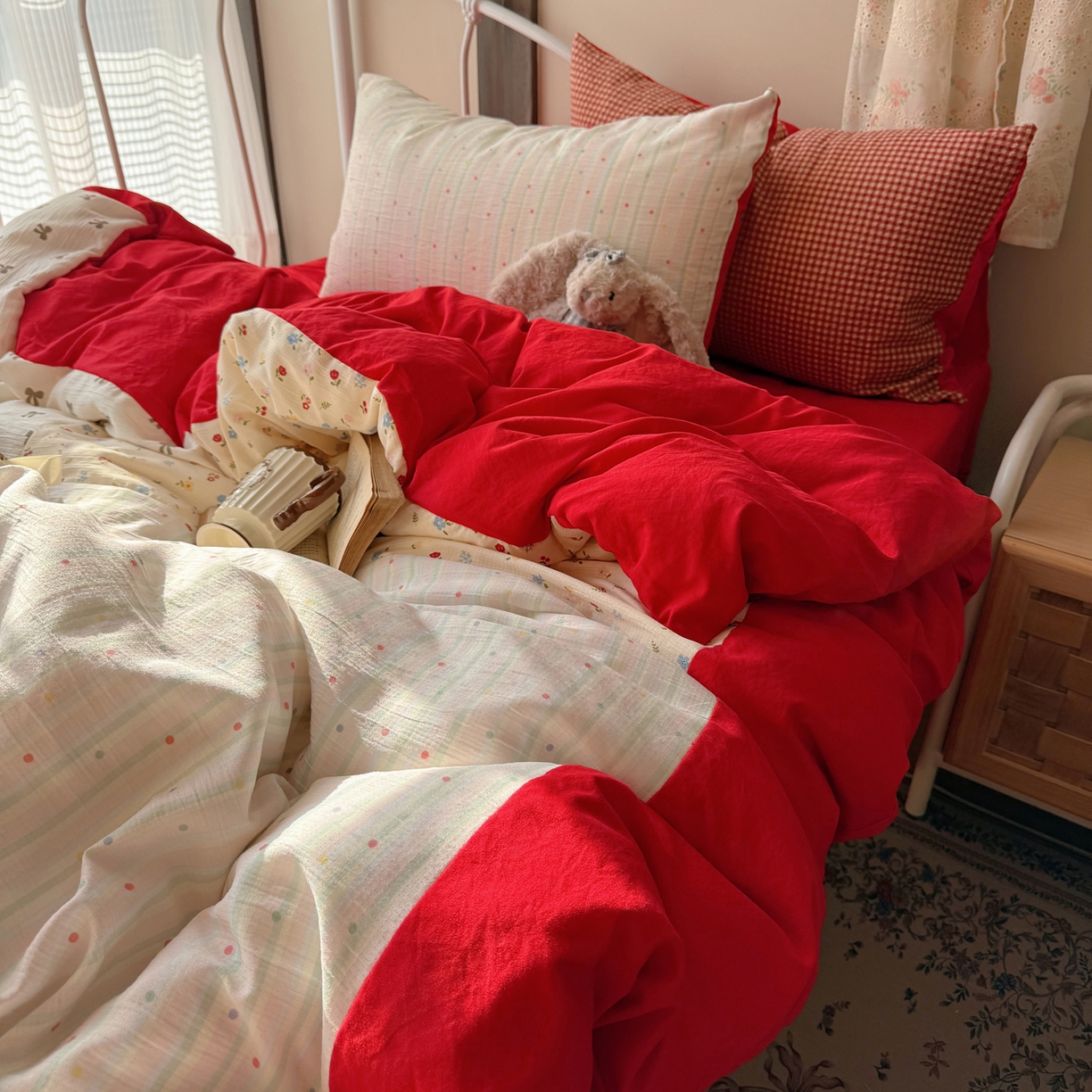 91家纺网 家纺一手货源 找家纺 轻奢坊 2026春夏新款皱皱纱双层纱拼接复古四件套-集梦 集梦彩虹