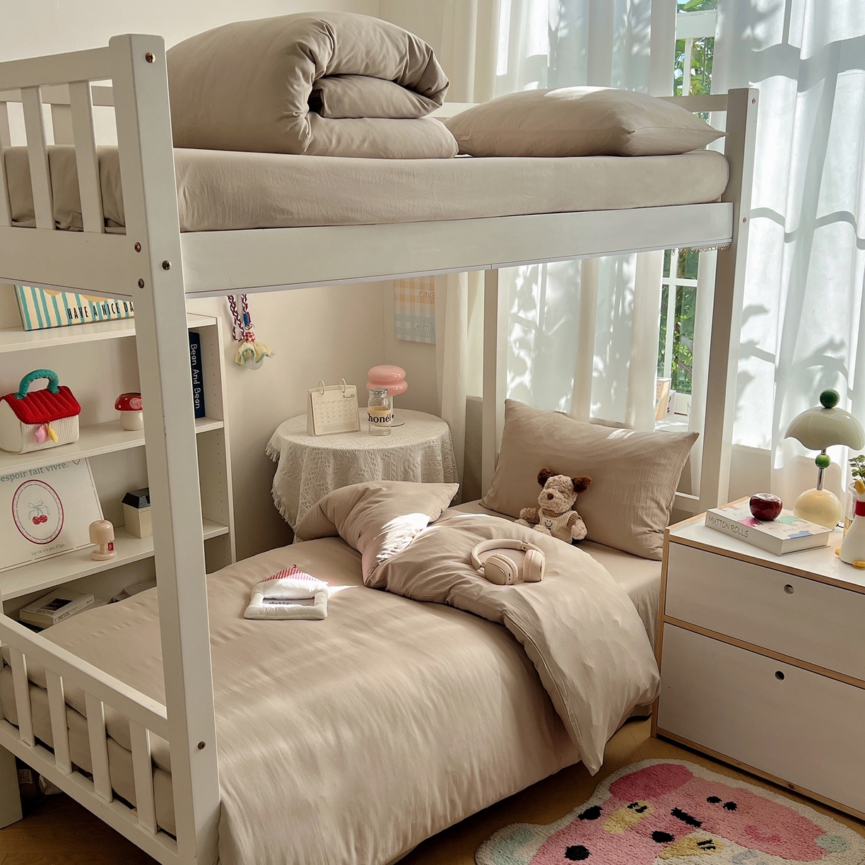 91家纺网 家纺一手货源 找家纺 缦绣阁家纺 2026新款亲肤水洗棉纯色四件套床单被罩被套单件学生宿舍上下铺单人三件套 纯色浅咖