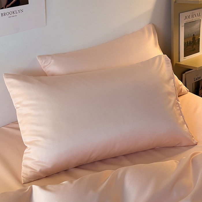 91家纺网 家纺一手货源 找家纺 缦绣阁家纺  2026新款夏季轻奢水洗冰丝四件套真丝简约纯色被罩被套学生宿舍三件套-洛可可系列 洛可可-纯粉