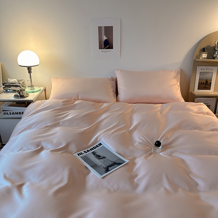 91家纺网 家纺一手货源 找家纺 缦绣阁家纺  2026新款夏季轻奢水洗冰丝四件套真丝简约纯色被罩被套学生宿舍三件套-洛可可系列 洛可可-纯粉