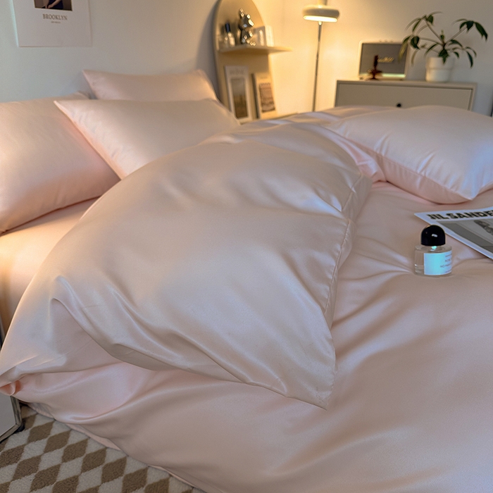 91家纺网 家纺一手货源 找家纺 缦绣阁家纺  2026新款夏季轻奢水洗冰丝四件套真丝简约纯色被罩被套学生宿舍三件套-洛可可系列 洛可可-纯粉