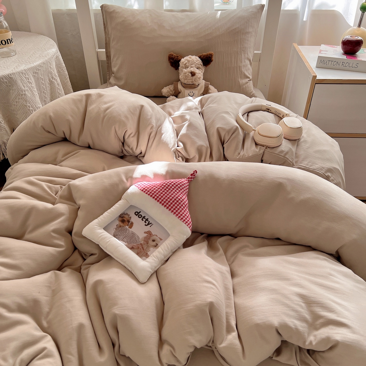 91家纺网 家纺一手货源 找家纺 缦绣阁家纺 2026新款亲肤水洗棉纯色四件套床单被罩被套单件学生宿舍上下铺单人三件套 纯色浅咖