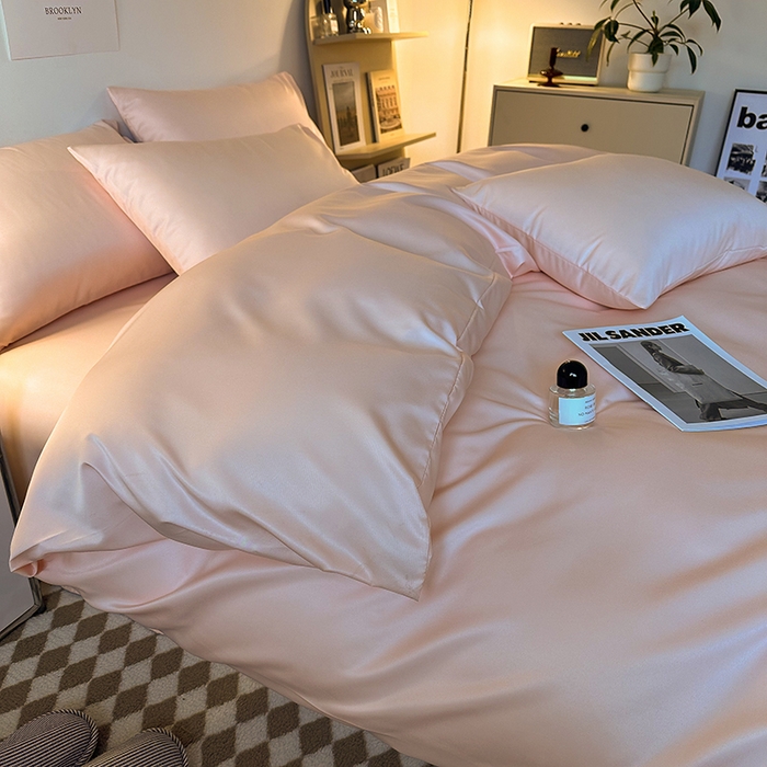 91家纺网 家纺一手货源 找家纺 缦绣阁家纺  2026新款夏季轻奢水洗冰丝四件套真丝简约纯色被罩被套学生宿舍三件套-洛可可系列 洛可可-纯粉