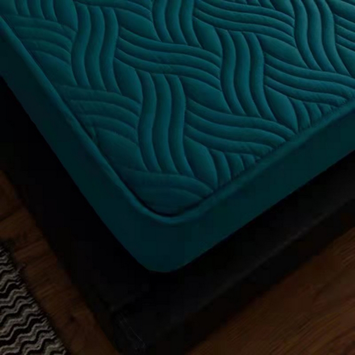 91家纺网 家纺一手货源 找家纺 沁童儿童用品店 2026新款全棉纯棉绗绣夹棉花床笠单件单床笠 深绿