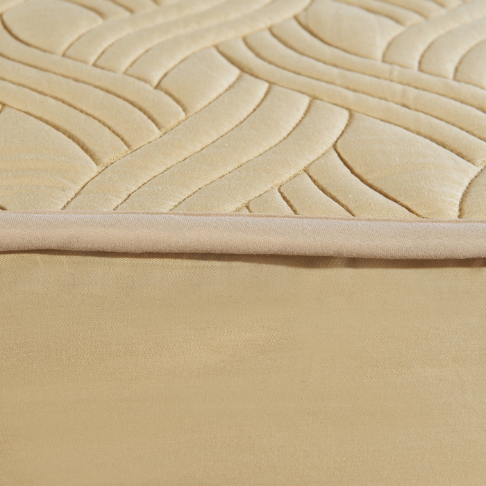 91家纺网 家纺一手货源 找家纺 沁童儿童用品店 2026新款全棉纯棉绗绣夹棉花床笠单件单床笠 驼色