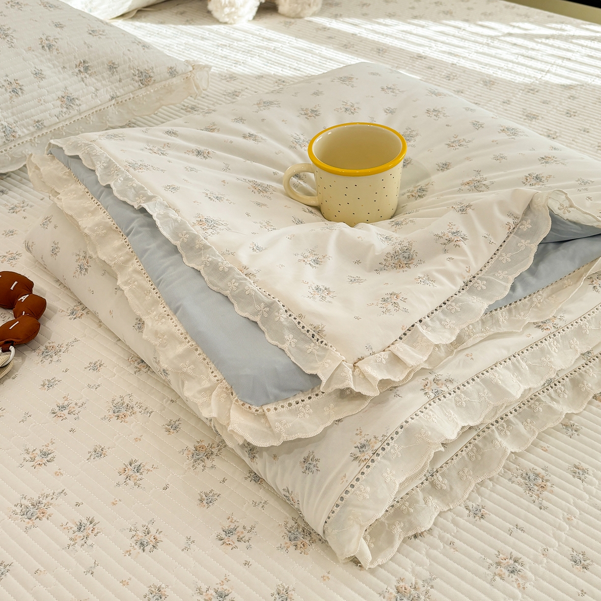 优悦生活馆 2026新款花边款锦氨凉感丝夏被 花信