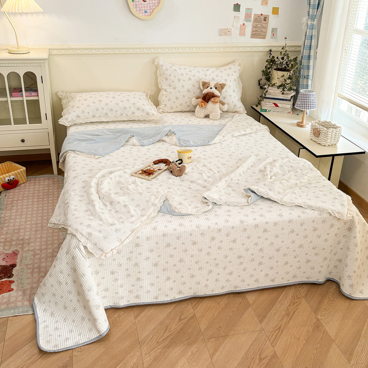 91家纺网 家纺一手货源 找家纺 优悦生活馆 2026新款花边款锦氨凉感丝夏被 花信