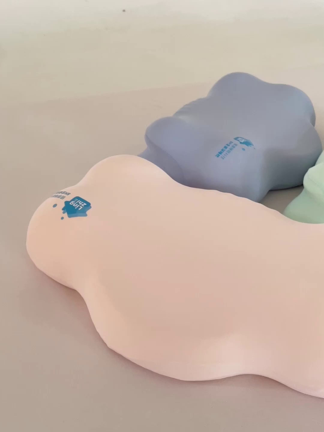 91家纺网 家纺一手货源 找家纺 她喜爱枕芯 2026新款云朵PP记忆枕 枕头枕芯 粉色