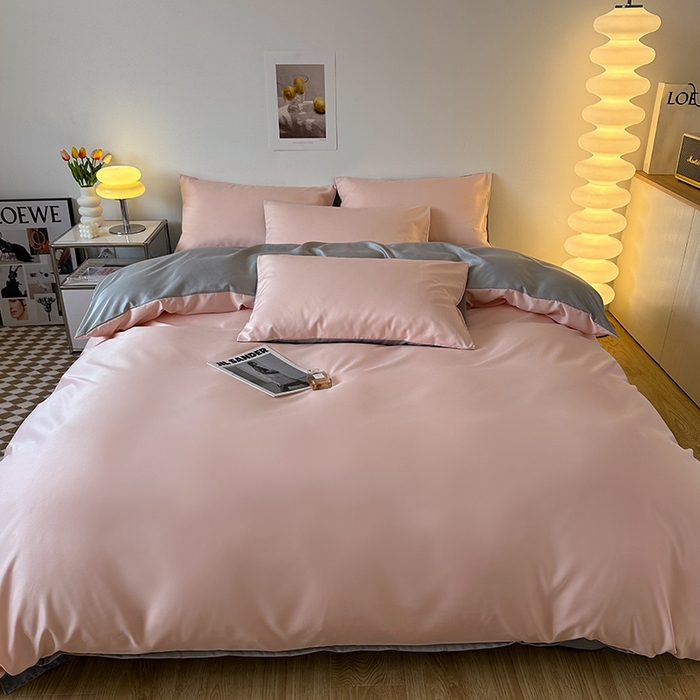 91家纺网 家纺一手货源 找家纺 缦绣阁家纺  2026新款夏季轻奢水洗冰丝四件套真丝简约纯色被罩被套学生宿舍三件套-洛可可系列 洛可可-粉色+银灰
