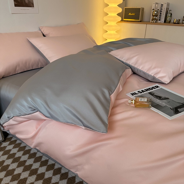 91家纺网 家纺一手货源 找家纺 缦绣阁家纺  2026新款夏季轻奢水洗冰丝四件套真丝简约纯色被罩被套学生宿舍三件套-洛可可系列 洛可可-粉色+银灰