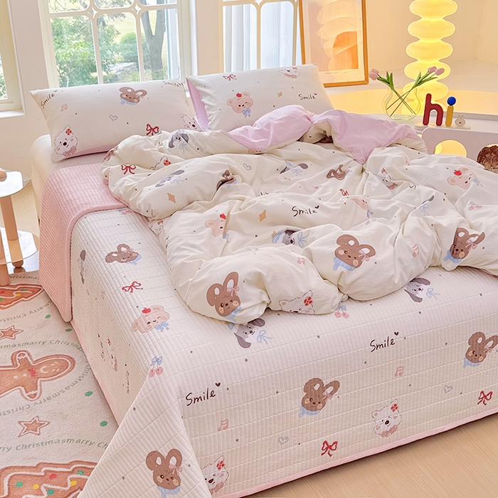 91家纺网 家纺一手货源 找家纺 悠米悠家 2026新款亲肤舒适木棉双层纱印花四件套 萌趣派对