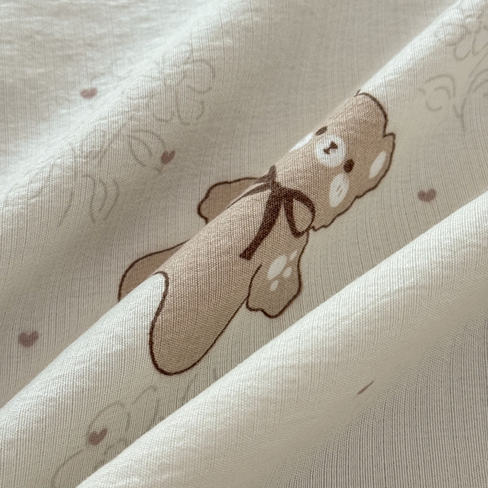 91家纺网 家纺一手货源 找家纺 悠米悠家 2026新款亲肤舒适木棉双层纱印花四件套 可可萌熊