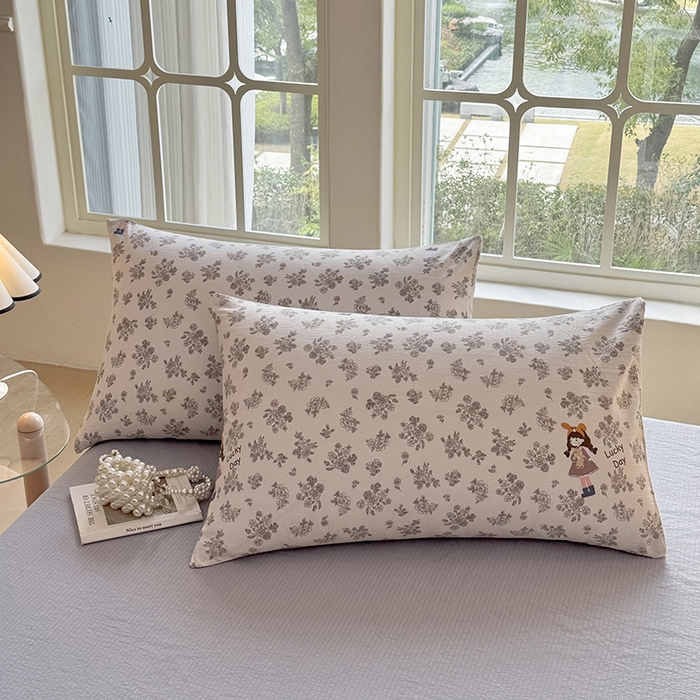 91家纺网 家纺一手货源 找家纺 悠米悠家 2026新款亲肤舒适木棉双层纱印花四件套 晨间花园