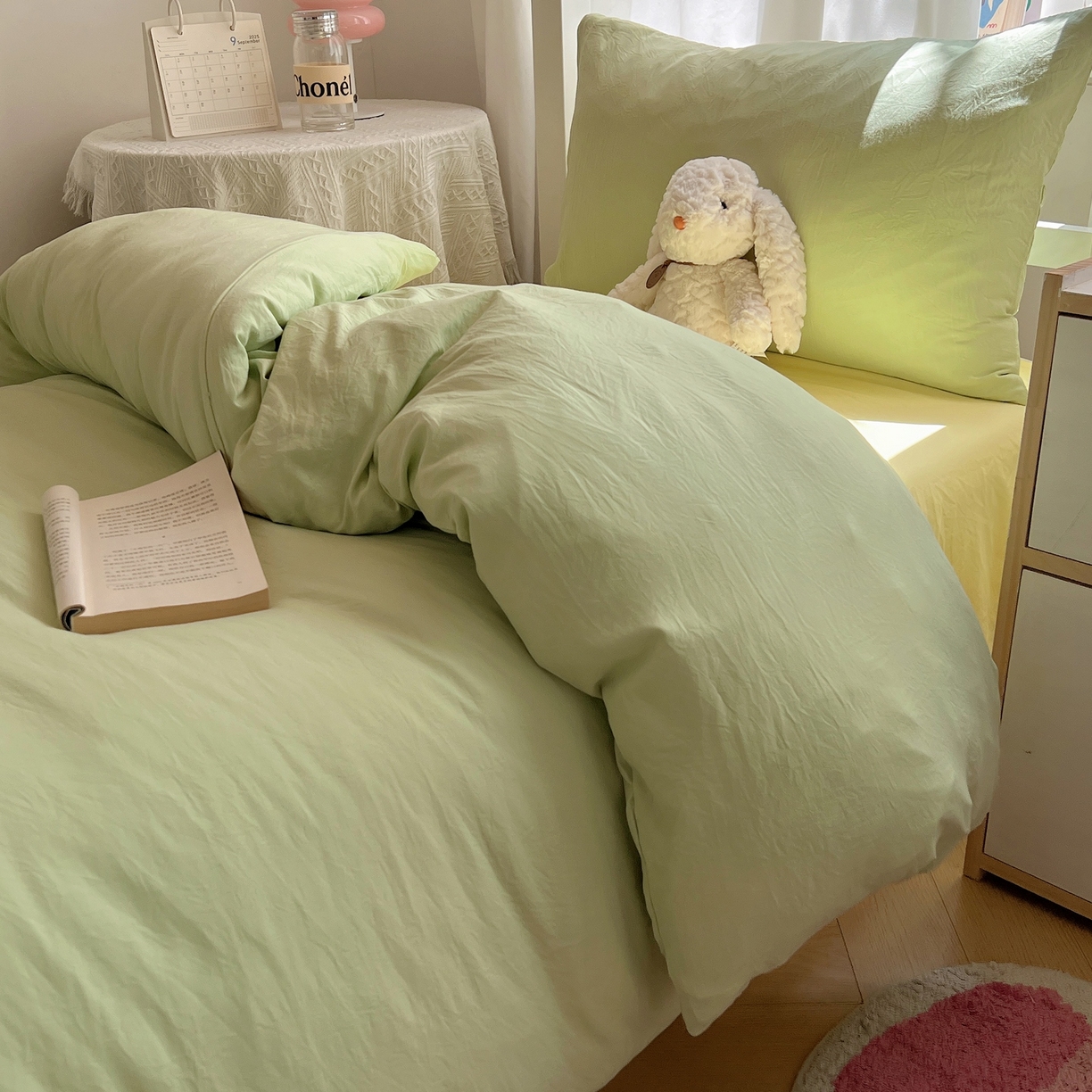 91家纺网 家纺一手货源 找家纺 缦绣阁家纺 2026新款亲肤水洗棉纯色四件套床单被罩被套单件学生宿舍上下铺单人三件套 果绿浅黄