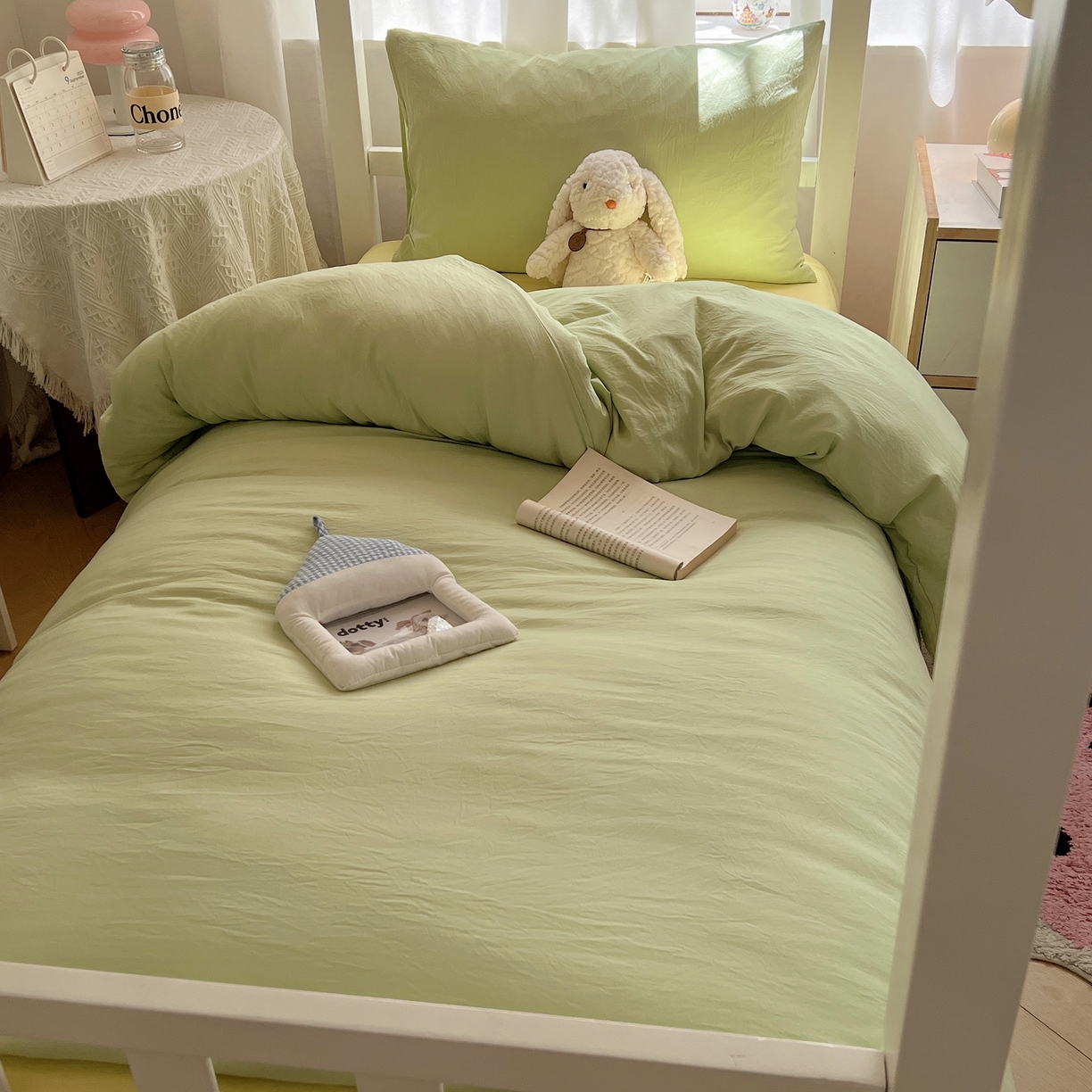 91家纺网 家纺一手货源 找家纺 缦绣阁家纺 2026新款亲肤水洗棉纯色四件套床单被罩被套单件学生宿舍上下铺单人三件套 果绿浅黄