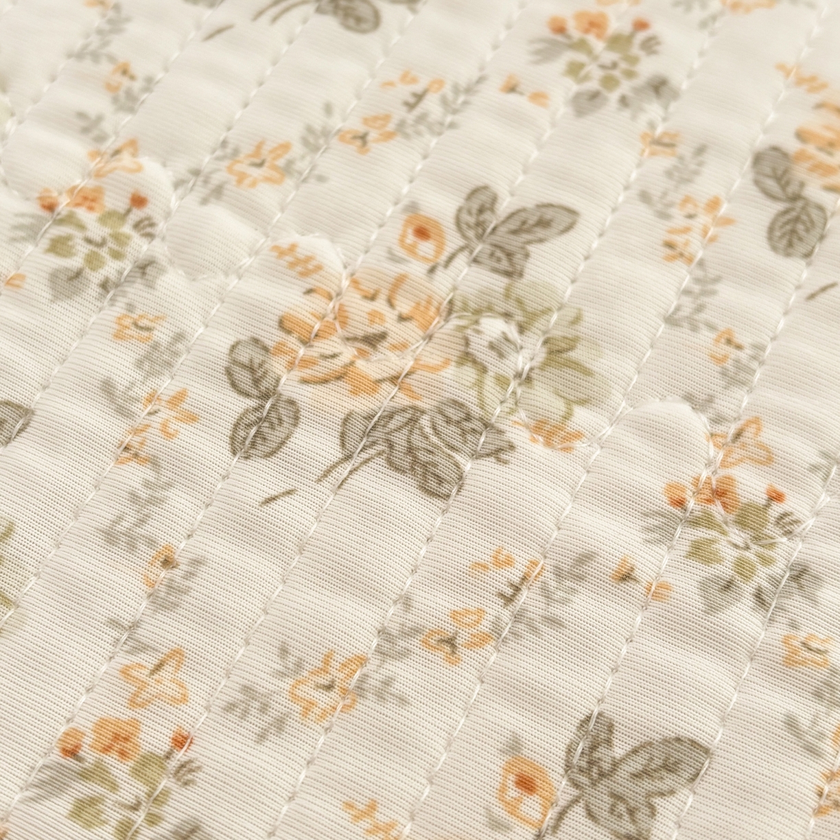 91家纺网 家纺一手货源 找家纺 优悦生活馆 2026新款花边款锦氨凉感丝夏被 栗花