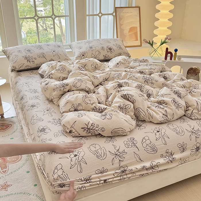 91家纺网 家纺一手货源 找家纺 悠米悠家 2026新款亲肤舒适木棉双层纱印花四件套 墨色花卉