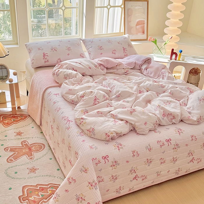 91家纺网 家纺一手货源 找家纺 悠米悠家 2026新款亲肤舒适木棉双层纱印花四件套 密语甜梦