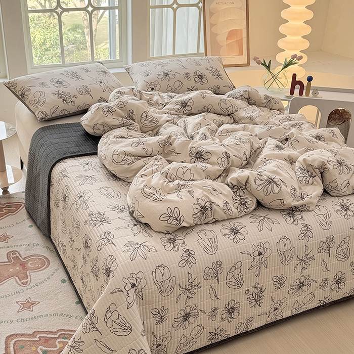 91家纺网 家纺一手货源 找家纺 悠米悠家 2026新款亲肤舒适木棉双层纱印花四件套 墨色花卉