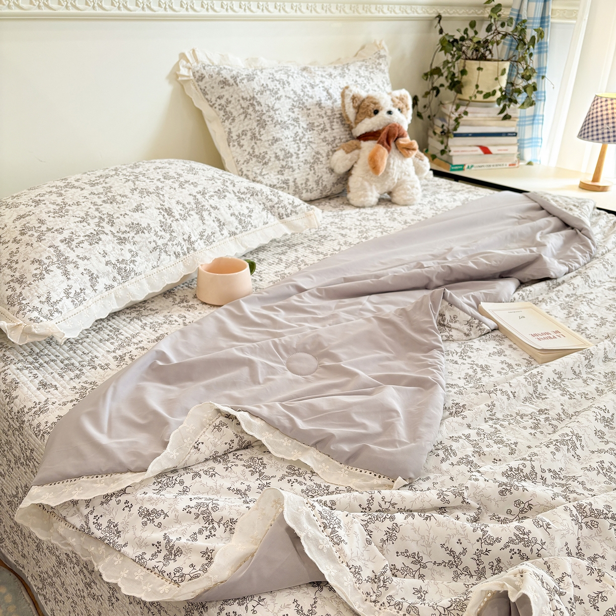 91家纺网 家纺一手货源 找家纺 优悦生活馆 2026新款花边款锦氨凉感丝夏被 素锦