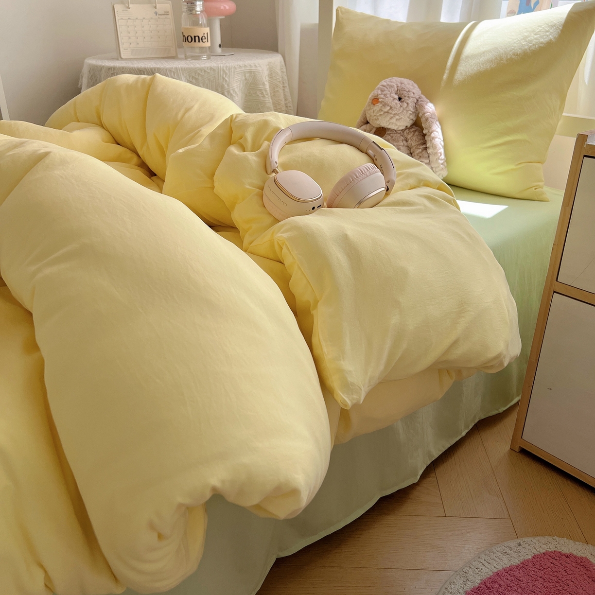 91家纺网 家纺一手货源 找家纺 缦绣阁家纺 2026新款亲肤水洗棉纯色四件套床单被罩被套单件学生宿舍上下铺单人三件套 奶黄果绿