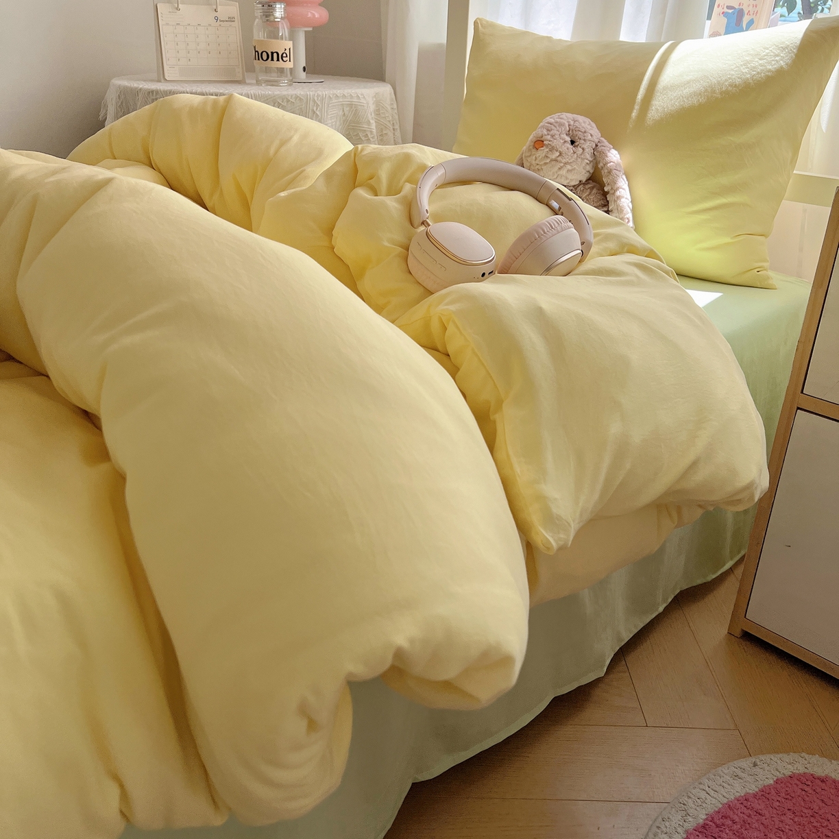 91家纺网 家纺一手货源 找家纺 缦绣阁家纺 2026新款亲肤水洗棉纯色四件套床单被罩被套单件学生宿舍上下铺单人三件套 奶黄果绿