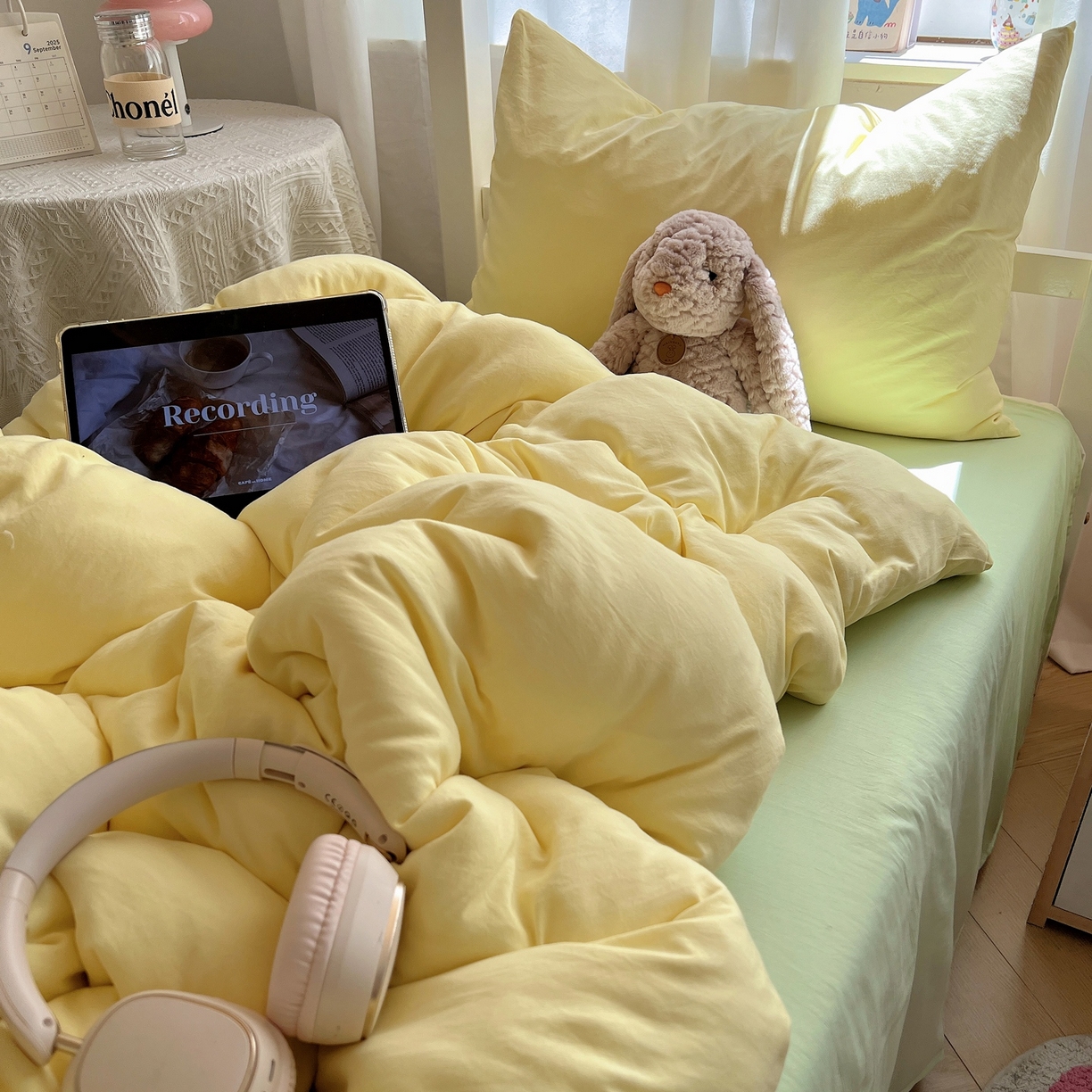 91家纺网 家纺一手货源 找家纺 缦绣阁家纺 2026新款亲肤水洗棉纯色四件套床单被罩被套单件学生宿舍上下铺单人三件套 奶黄果绿