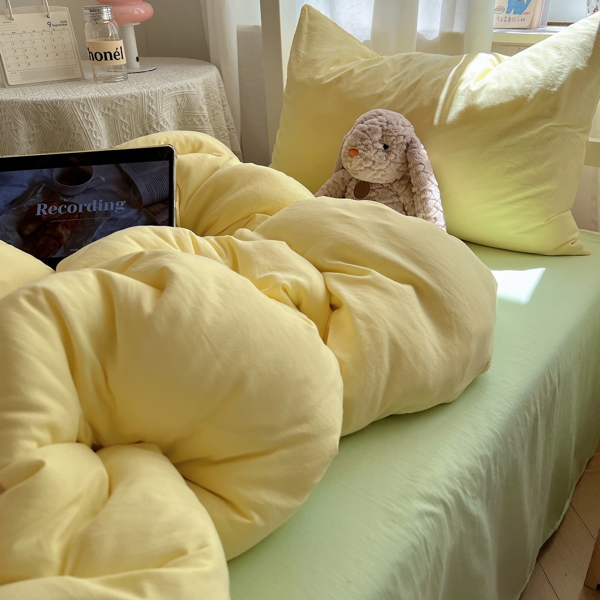 91家纺网 家纺一手货源 找家纺 缦绣阁家纺 2026新款亲肤水洗棉纯色四件套床单被罩被套单件学生宿舍上下铺单人三件套 奶黄果绿