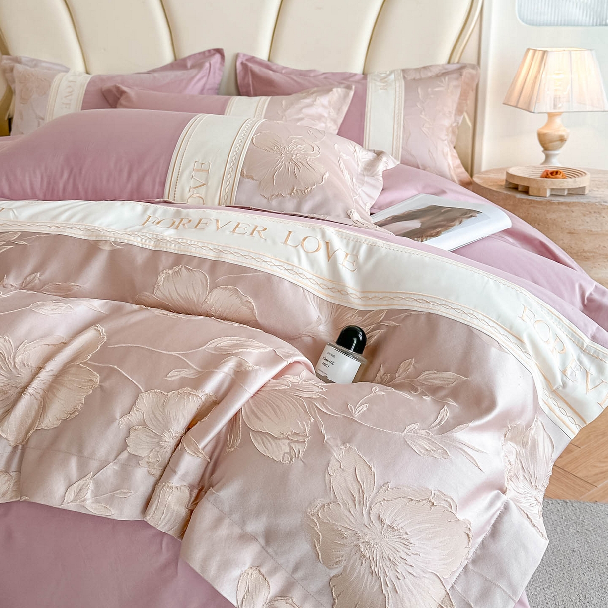 91家纺网 家纺一手货源 找家纺 （总）犇牛仓储供应链 2026春夏新款浮雕刺绣四件套-浮光韵梦