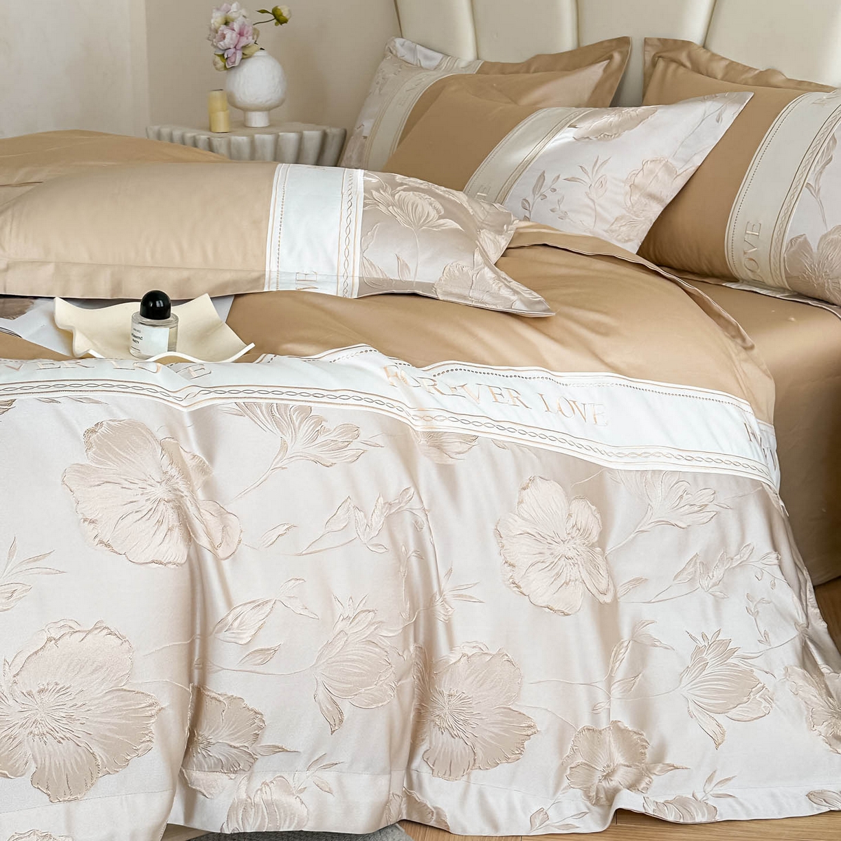 91家纺网 家纺一手货源 找家纺 犇牛仓储供应链 2026春夏新款浮雕刺绣四件套-浮光韵梦 浮光韵梦-羊脂杏