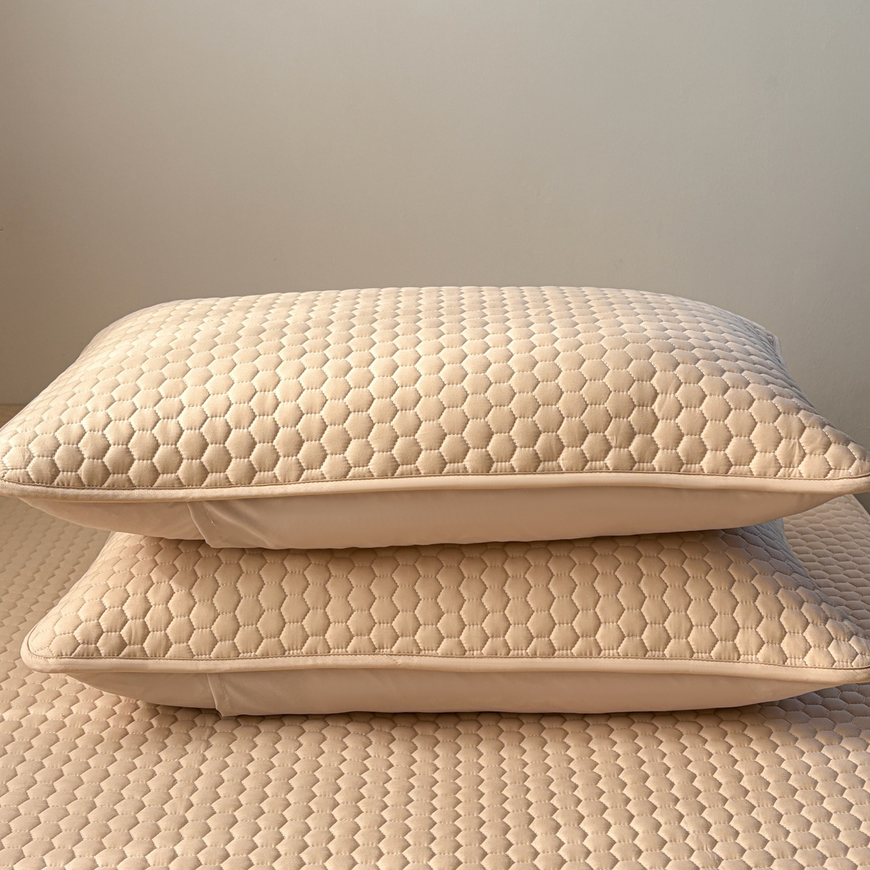 91家纺网 家纺一手货源 找家纺 居眠 2026新款微笑全棉夹棉单枕套枕套单件 微笑-卡其