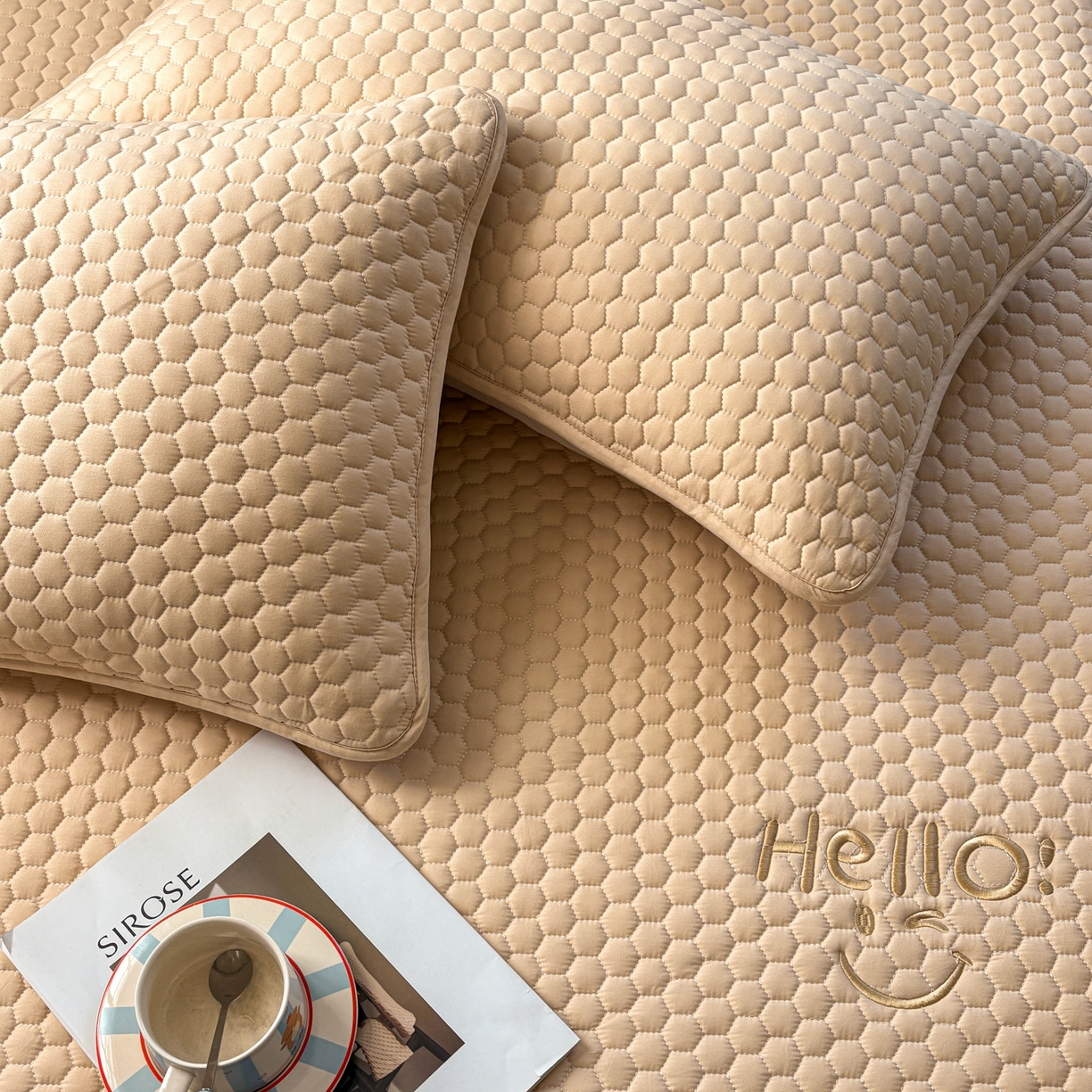 91家纺网 家纺一手货源 找家纺 居眠 2026新款微笑全棉夹棉单枕套枕套单件 微笑-卡其