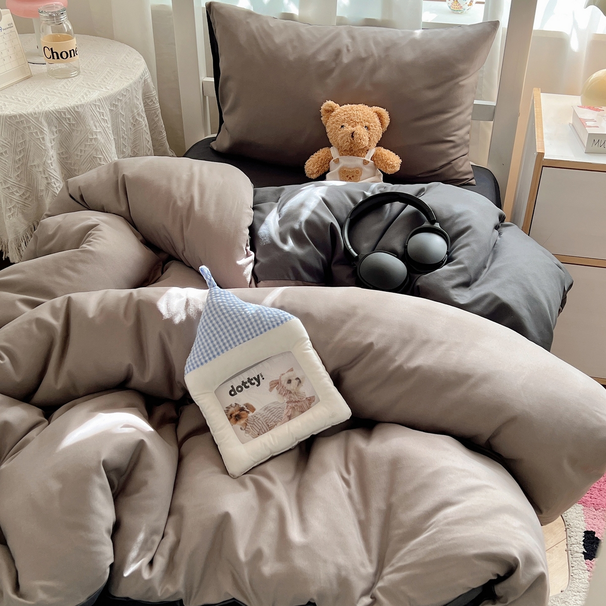 91家纺网 家纺一手货源 找家纺 缦绣阁家纺 2026新款亲肤水洗棉纯色四件套床单被罩被套单件学生宿舍上下铺单人三件套 浅灰深灰