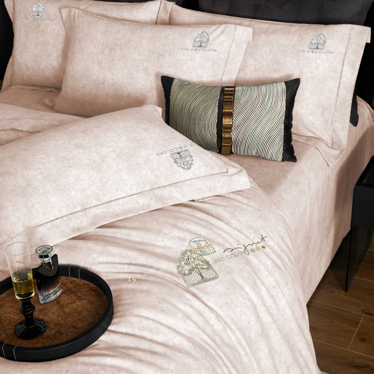 91家纺网 家纺一手货源 找家纺 玖玖爱家纺 2026新款波尔卡全棉全工艺AB版刺绣四件套 暖米