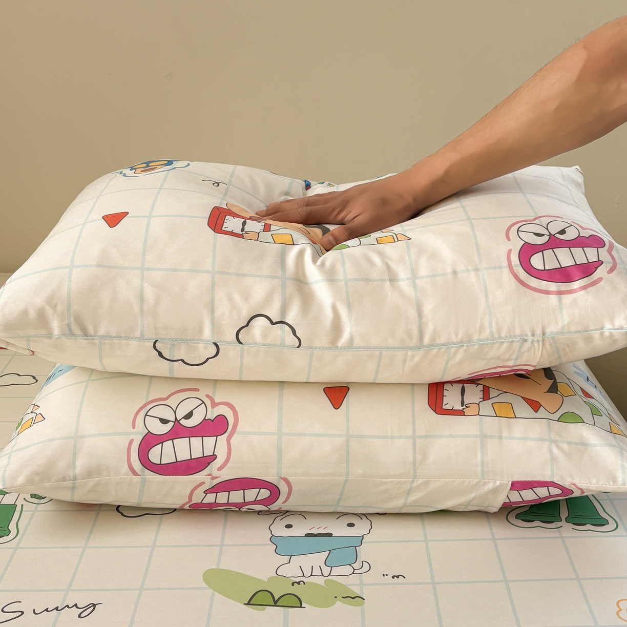 91家纺网 家纺一手货源 找家纺 居眠 2026新款全棉纯棉印花单层蜡笔小新单枕套枕套单件 休闲小新