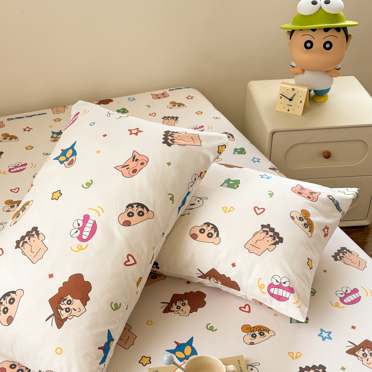 91家纺网 家纺一手货源 找家纺 居眠 2026新款全棉纯棉印花单层蜡笔小新单枕套枕套单件 幸运小新