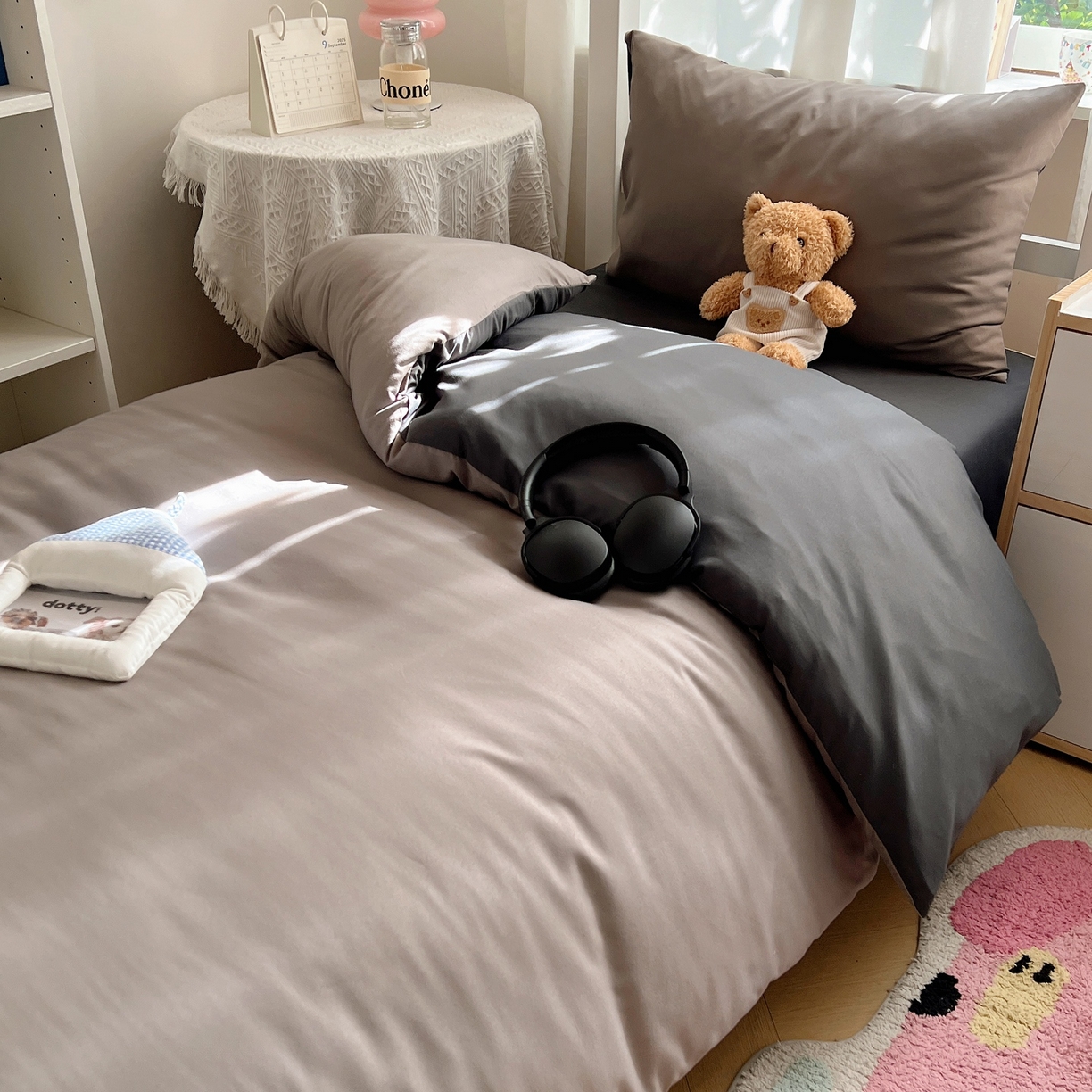 91家纺网 家纺一手货源 找家纺 缦绣阁家纺 2026新款亲肤水洗棉纯色四件套床单被罩被套单件学生宿舍上下铺单人三件套 浅灰深灰