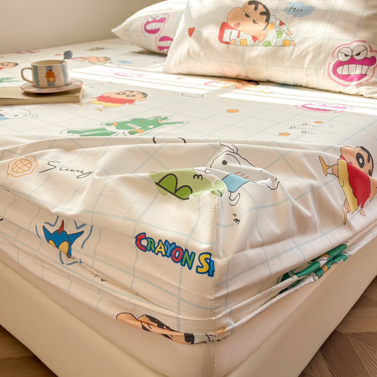 91家纺网 家纺一手货源 找家纺 居眠 2026新款全棉纯棉印花单层蜡笔小新单床笠床笠单件 休闲小新